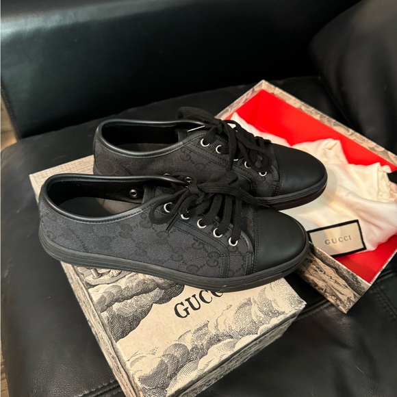 Gucci Women's GG Monogram Low-Top Sneakers EU 37, US 7 - Picture 1 of 10